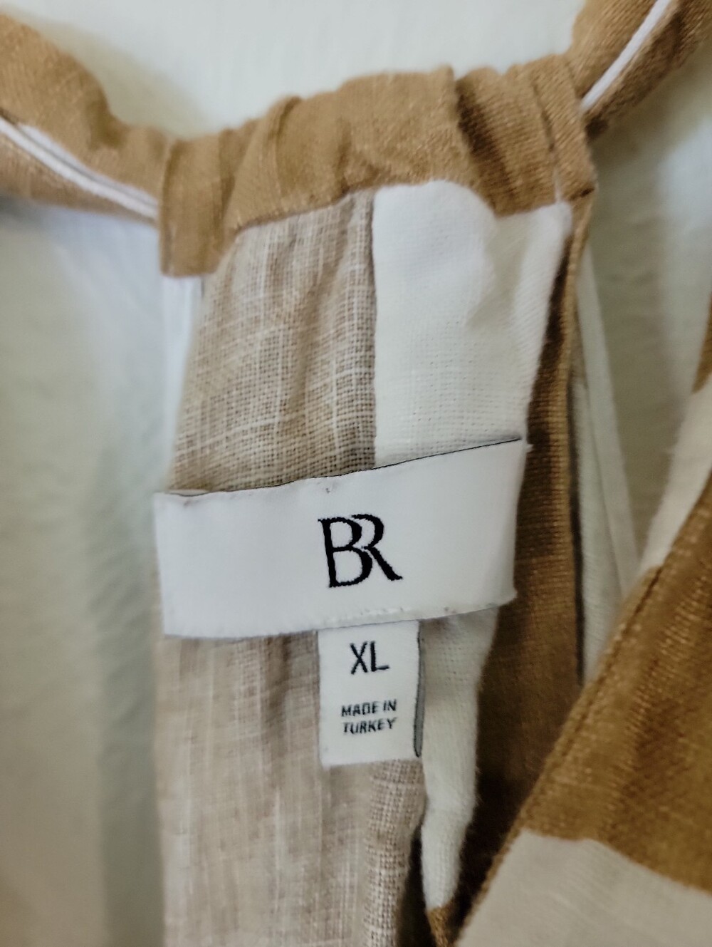 Banana Republic Beige and Cream Halter-Style 100% Linen Maxi Dress - Picture 3 of 12